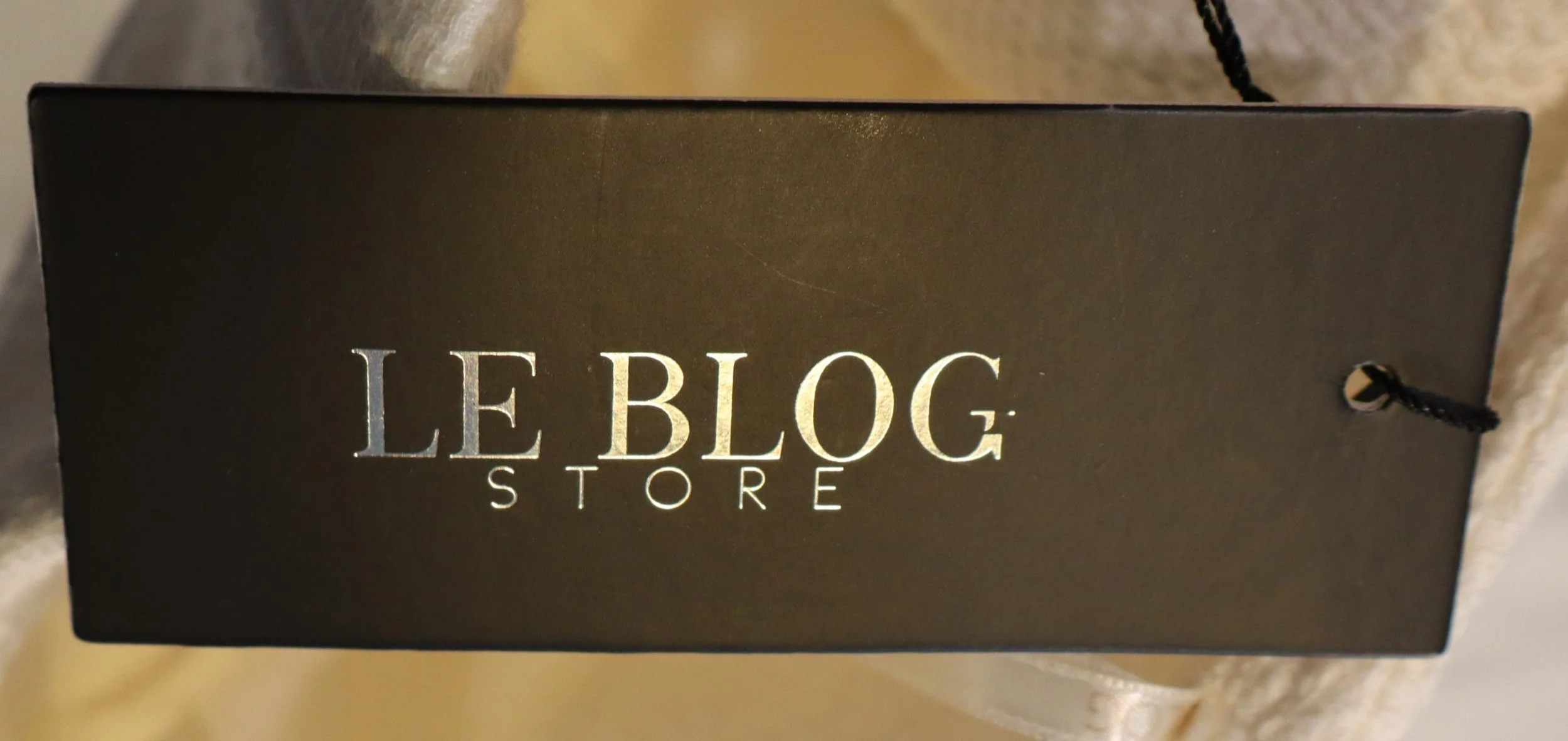 LeBlog - Sophisticated Elegance Strapless Playsuit - Image 3