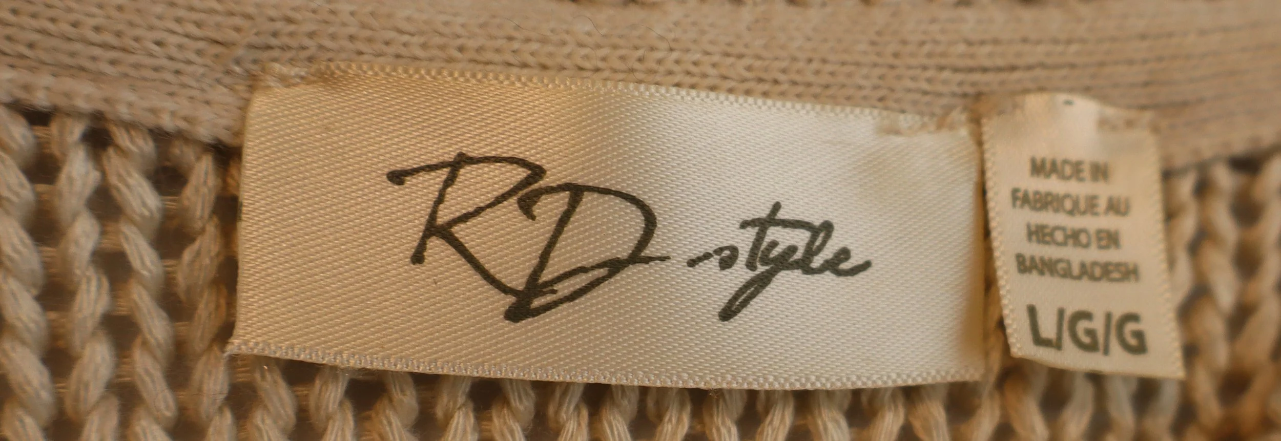 RD Style - Timeless Beige Knit Sweater Size L - Image 3