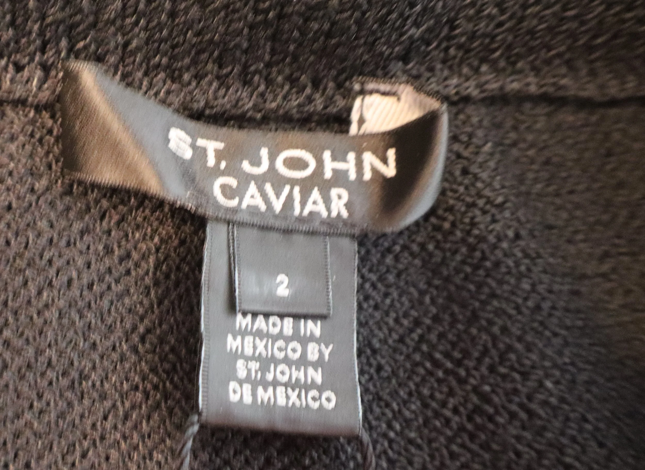 St. John Caviar - Essential Black Pencil Skirt Size 2 - Image 3