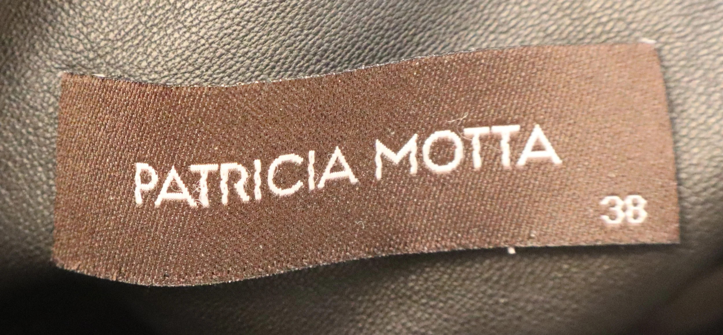 Patricia Motta - Signature Apparel Leather Skirt Size 38 - Image 3