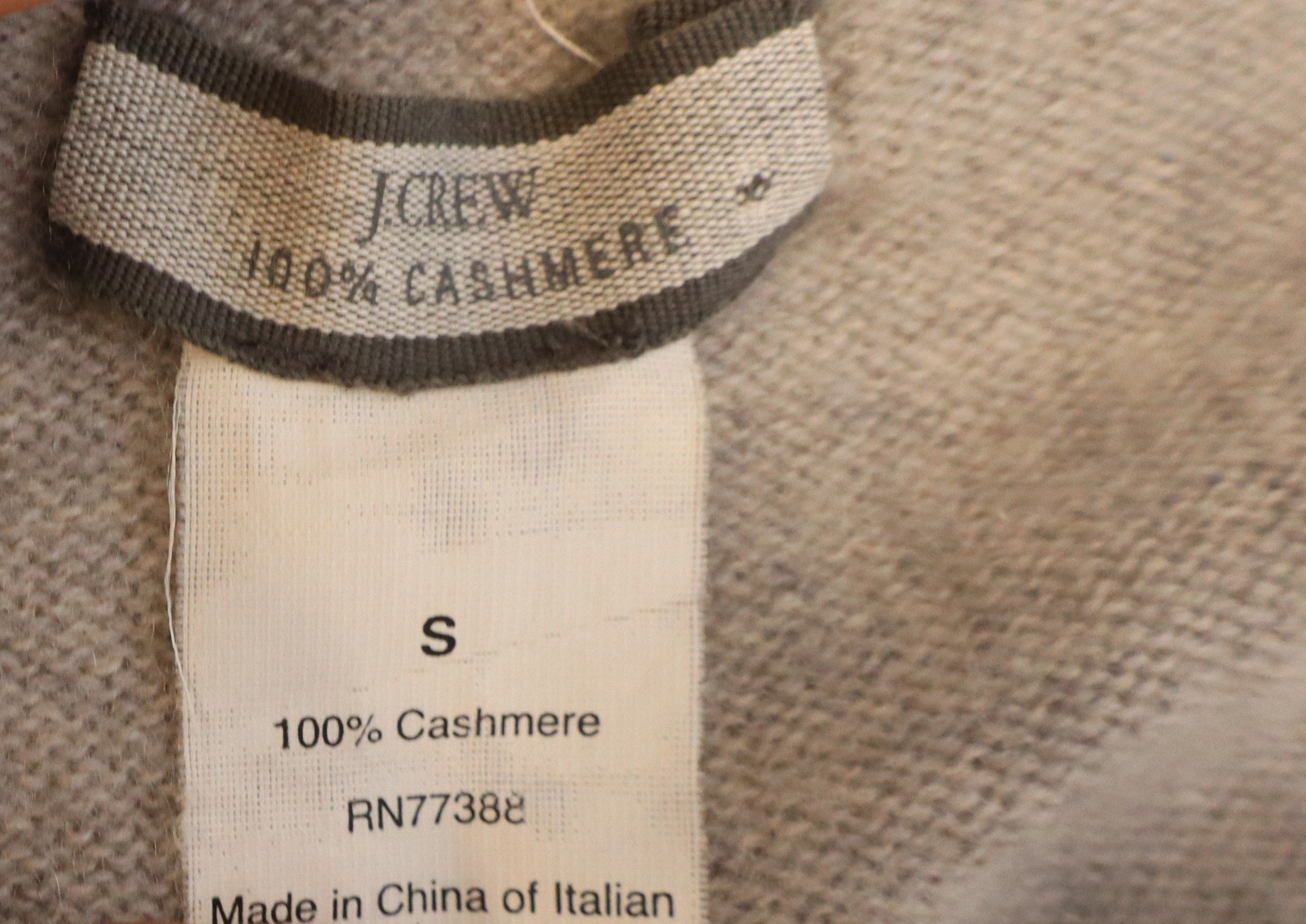 J Crew - Classic Cashmere Button-Down Cardigan with Front Pockets Size S - Image 3