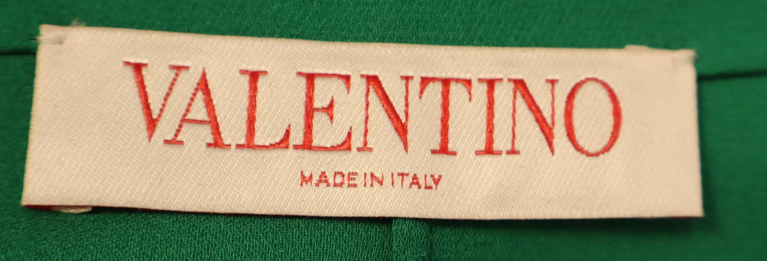 Valentino - Emerald Elegance Silk Blouse Size 40 - Image 3
